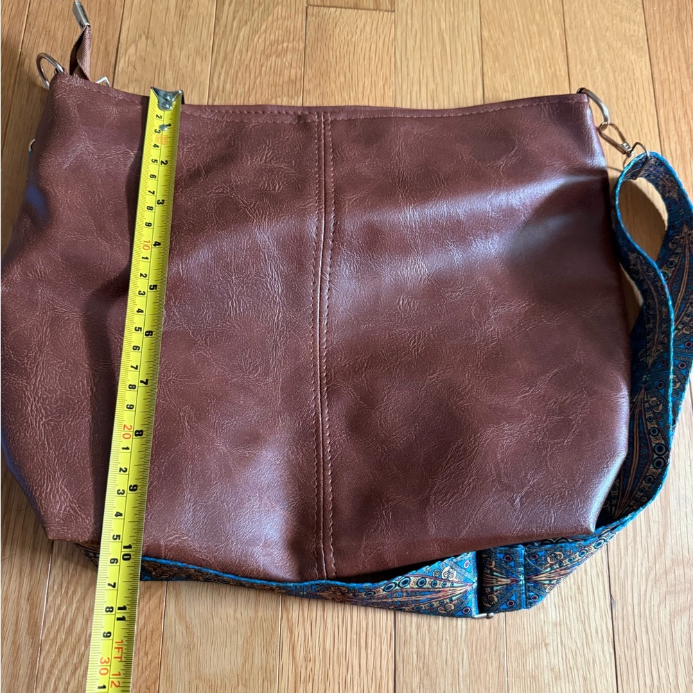 Brown Vegan Leather Shoulder Bag with Colorful Guitar Strap NWOT - Picture 2 of 5